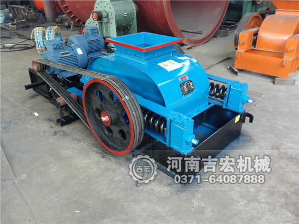 雙齒輥破碎機(jī)的細(xì)節(jié)維護(hù)需要幾步？