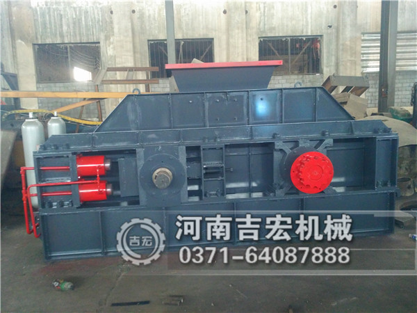 液壓新型對(duì)輥破碎機(jī)與傳統(tǒng)細(xì)碎機(jī)的區(qū)別分析！
